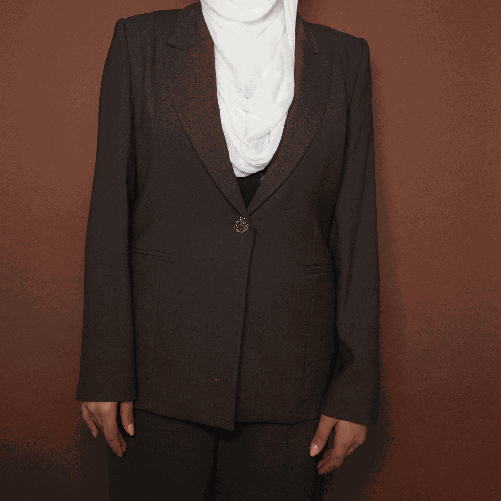 Brown crepe suit بدلة كاملة