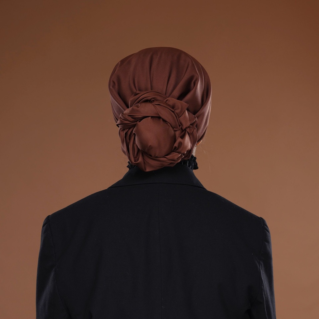 Nouf Silk Scarf w/clips