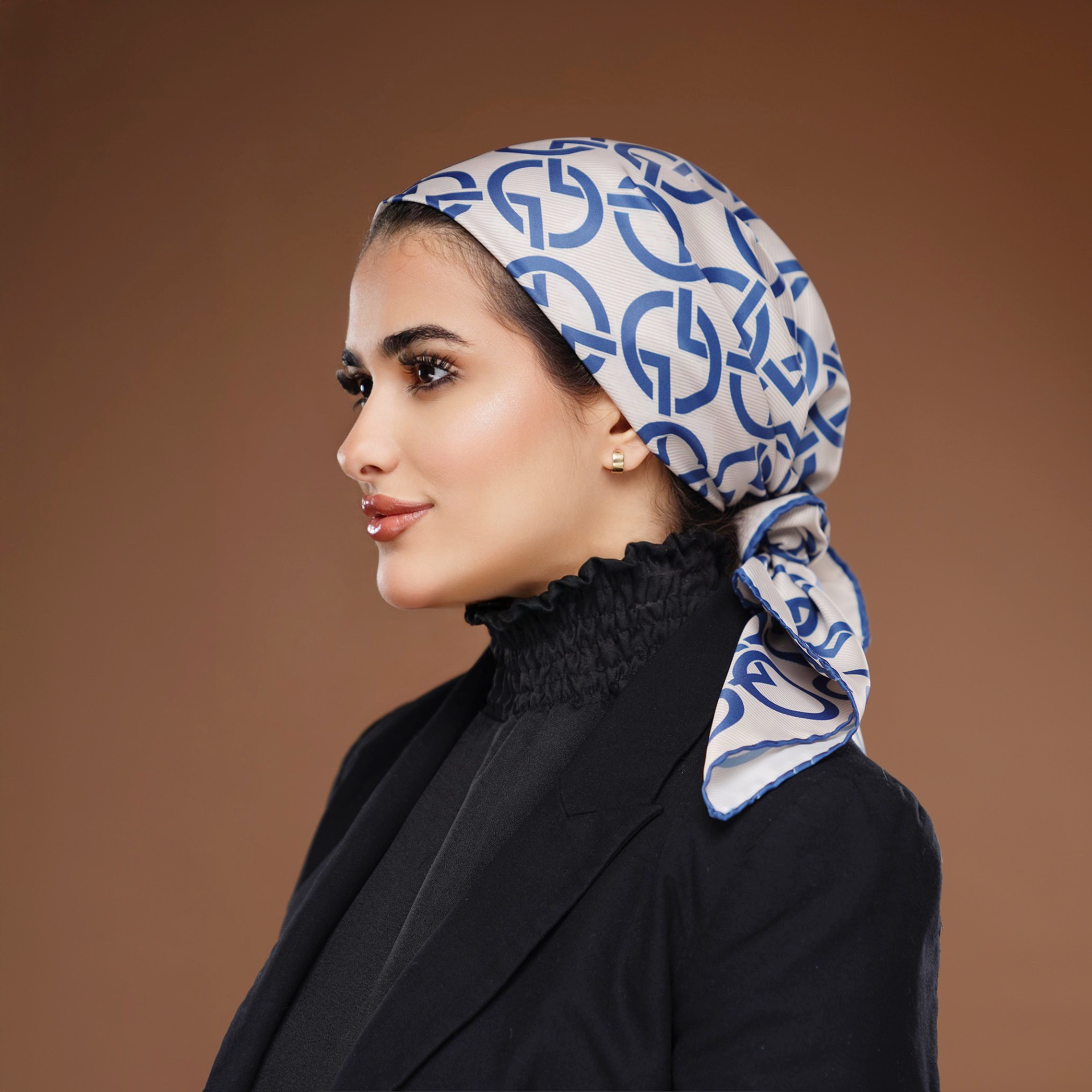 سكارف ملون