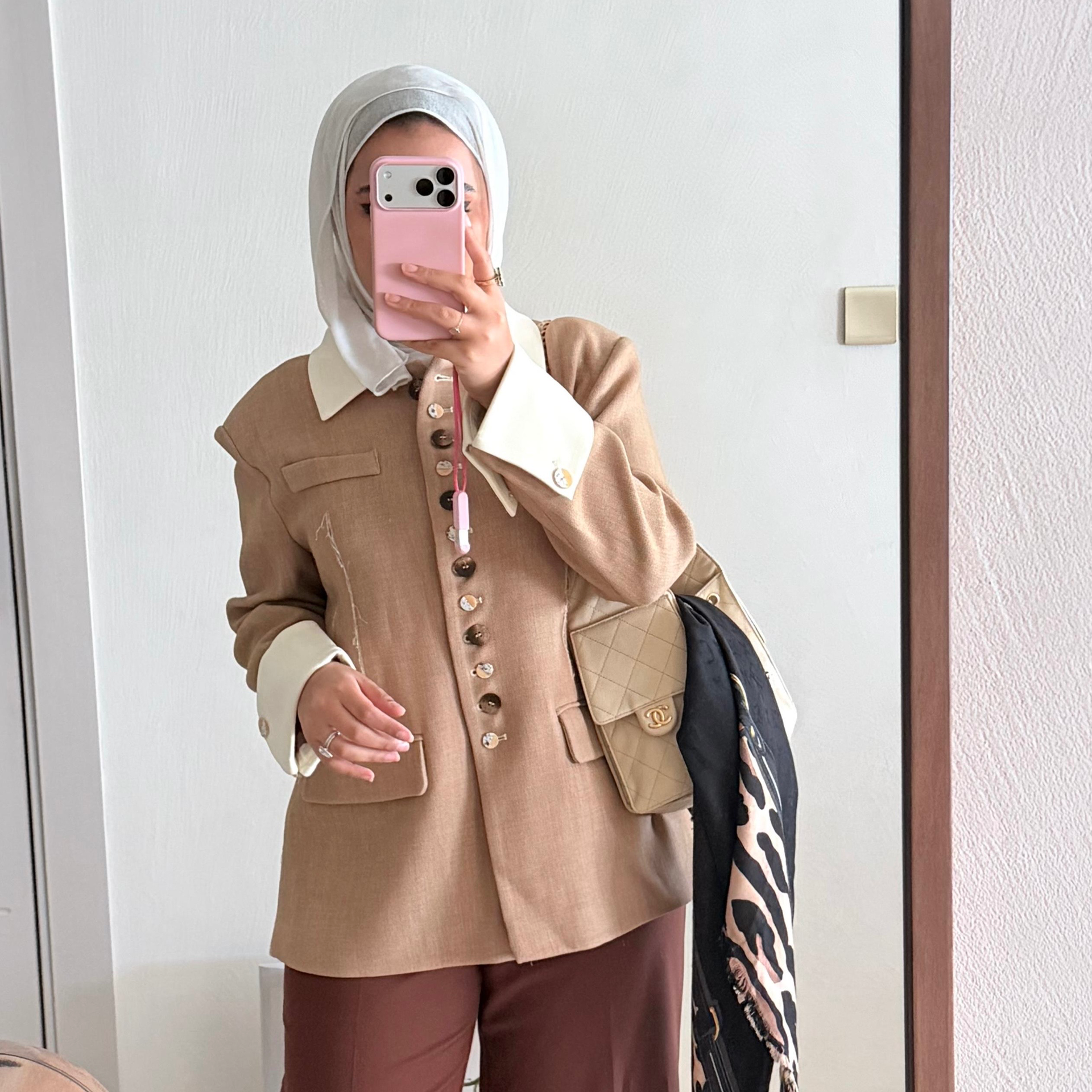 [NOUF01696] Beige classic coat